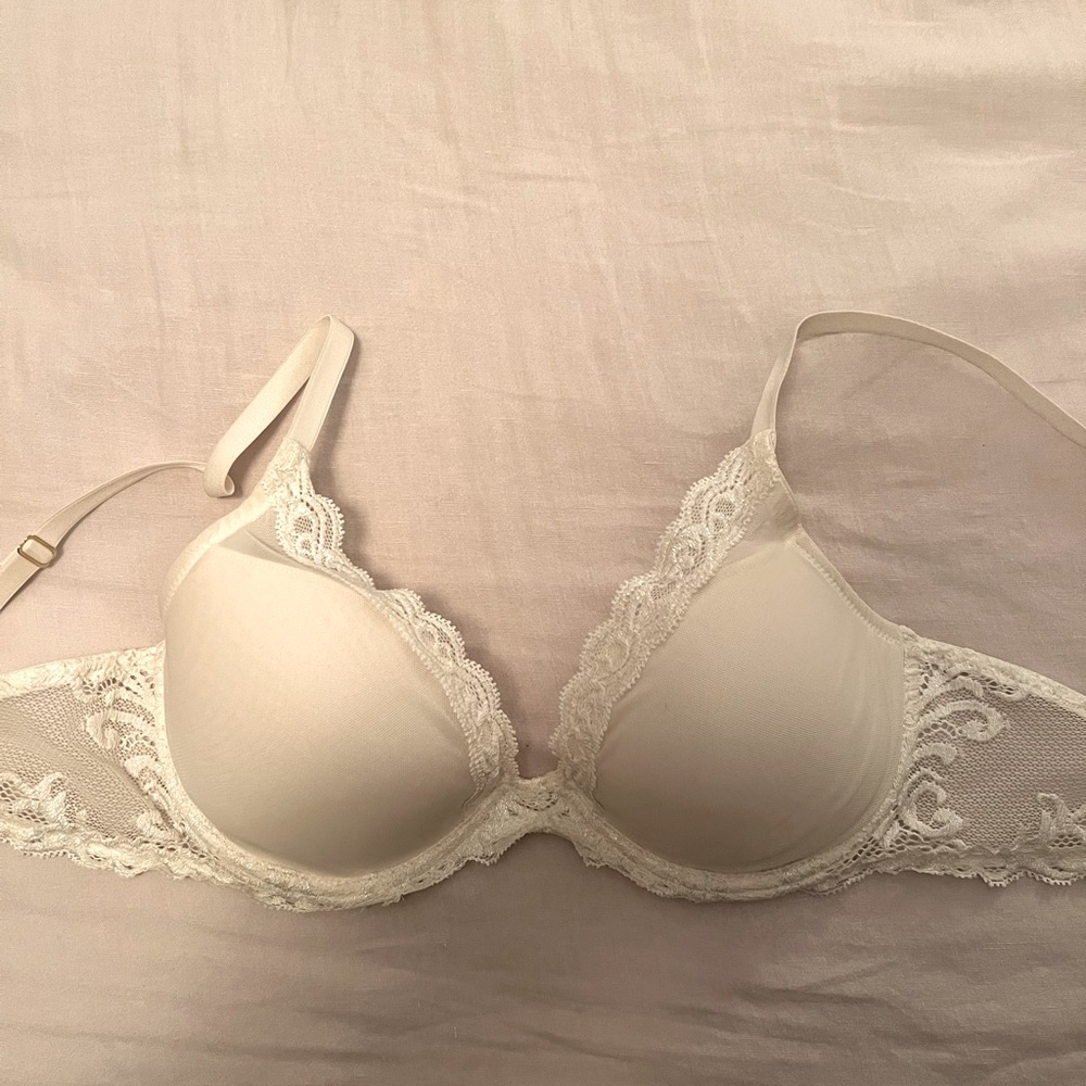 Natori Bra.